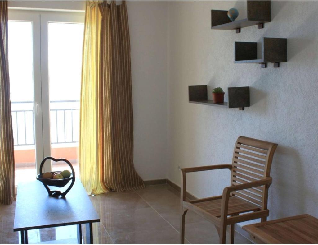 Odessa Mama Apartment Bijela Exterior foto