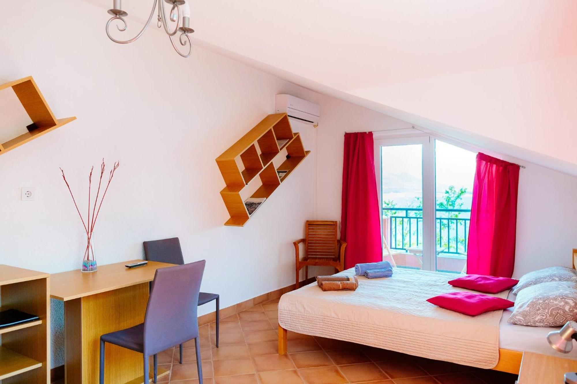 Odessa Mama Apartment Bijela Cameră foto