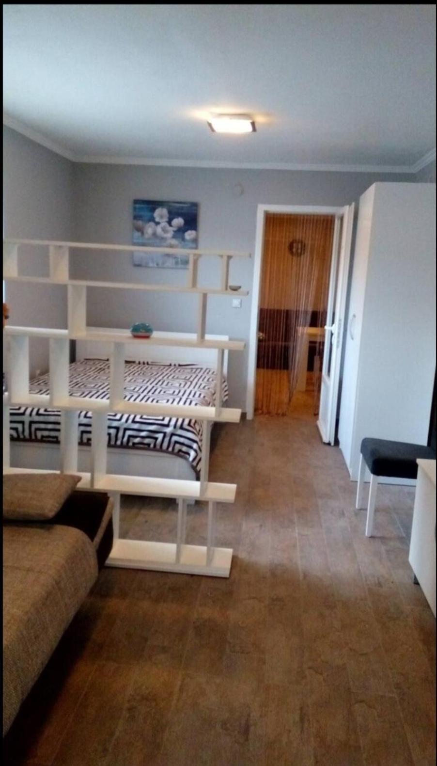 Odessa Mama Apartment Bijela Exterior foto