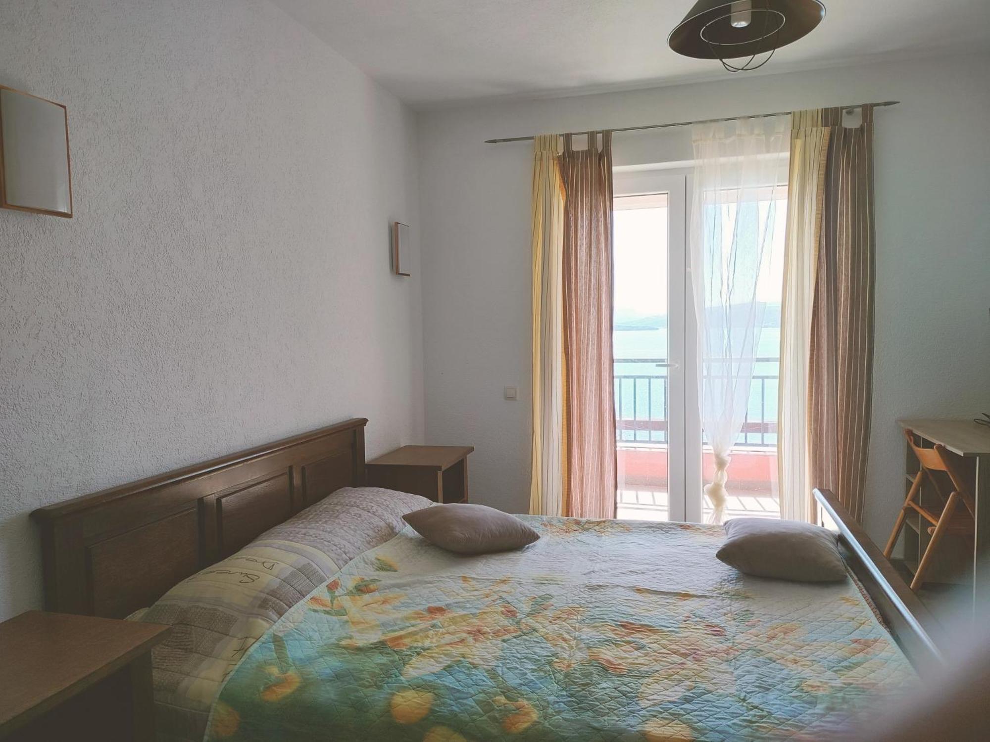 Odessa Mama Apartment Bijela Exterior foto
